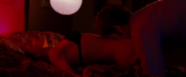 Karine Vanasse Nude Im Yours 2011