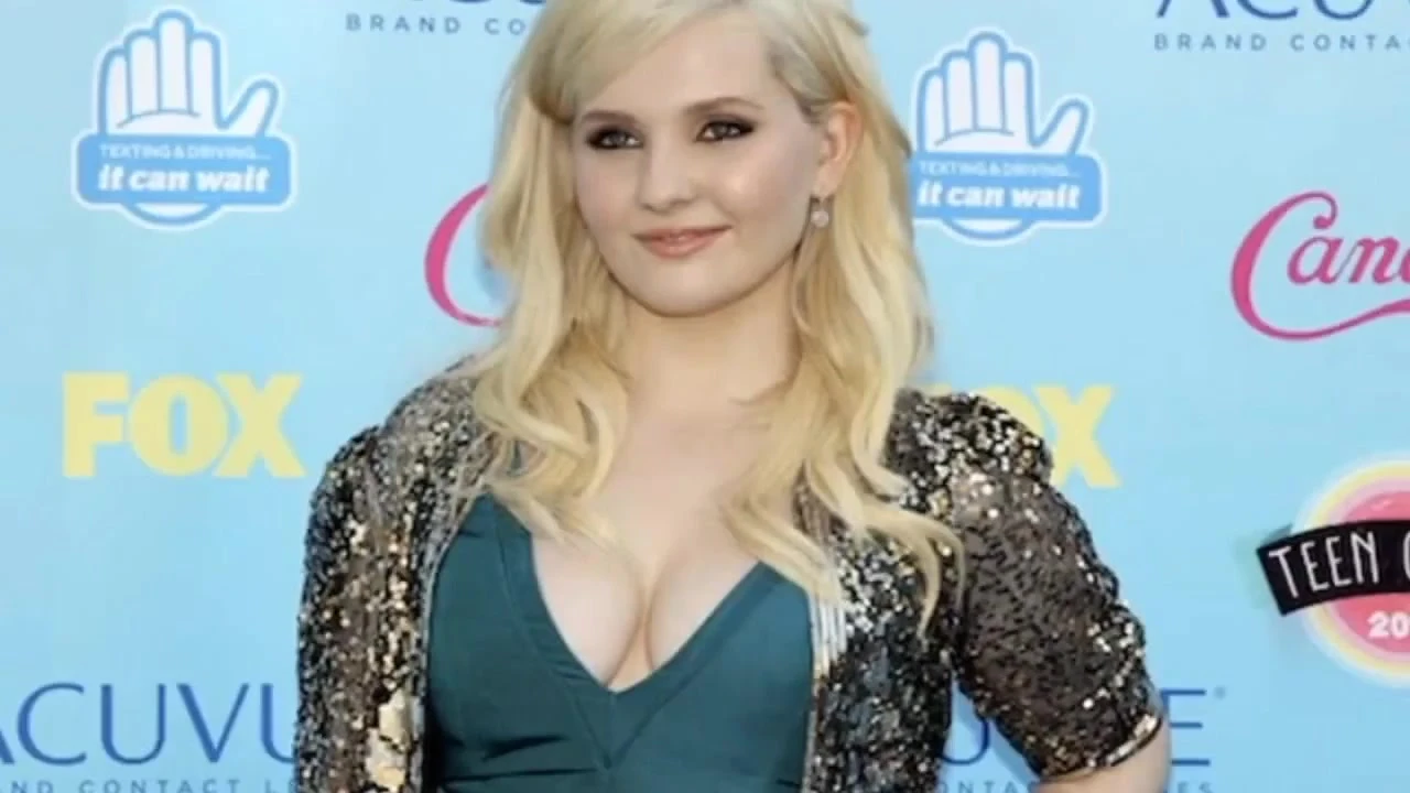 Jerk off Abigail Breslin Sexy Hot Challenge 2019 best sex scenes on netflix