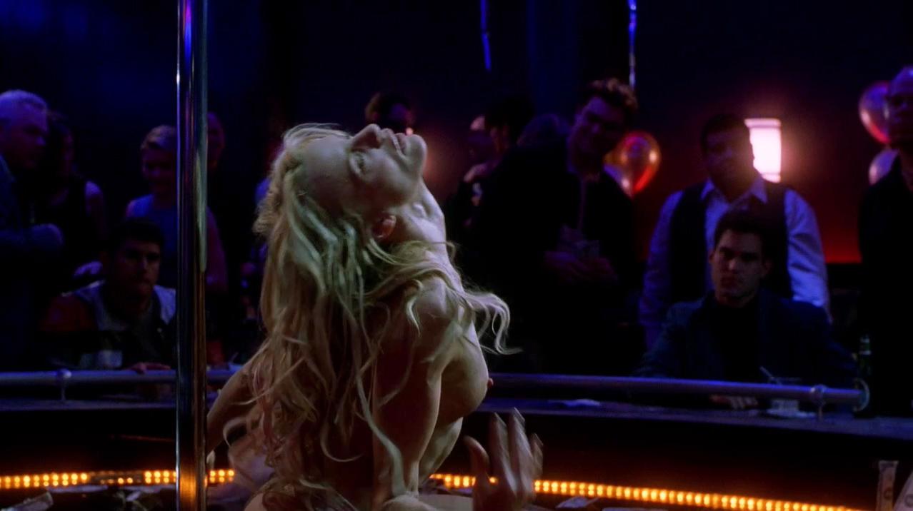 Daryl Hannah nude – Dancing at the Blue Iguana (2000)